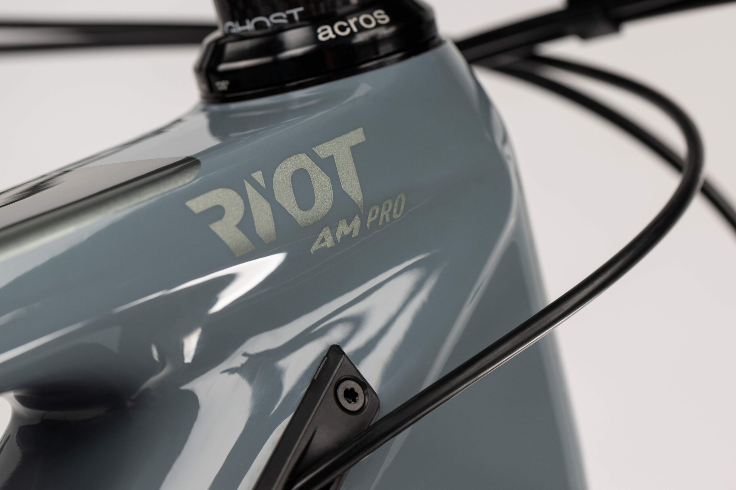 Bicicleta Ghost Riot AM CF/CF 160/140 Pro 2025 - Imagen 2